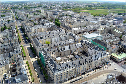 Vue aérienne du centre-ville de Caen