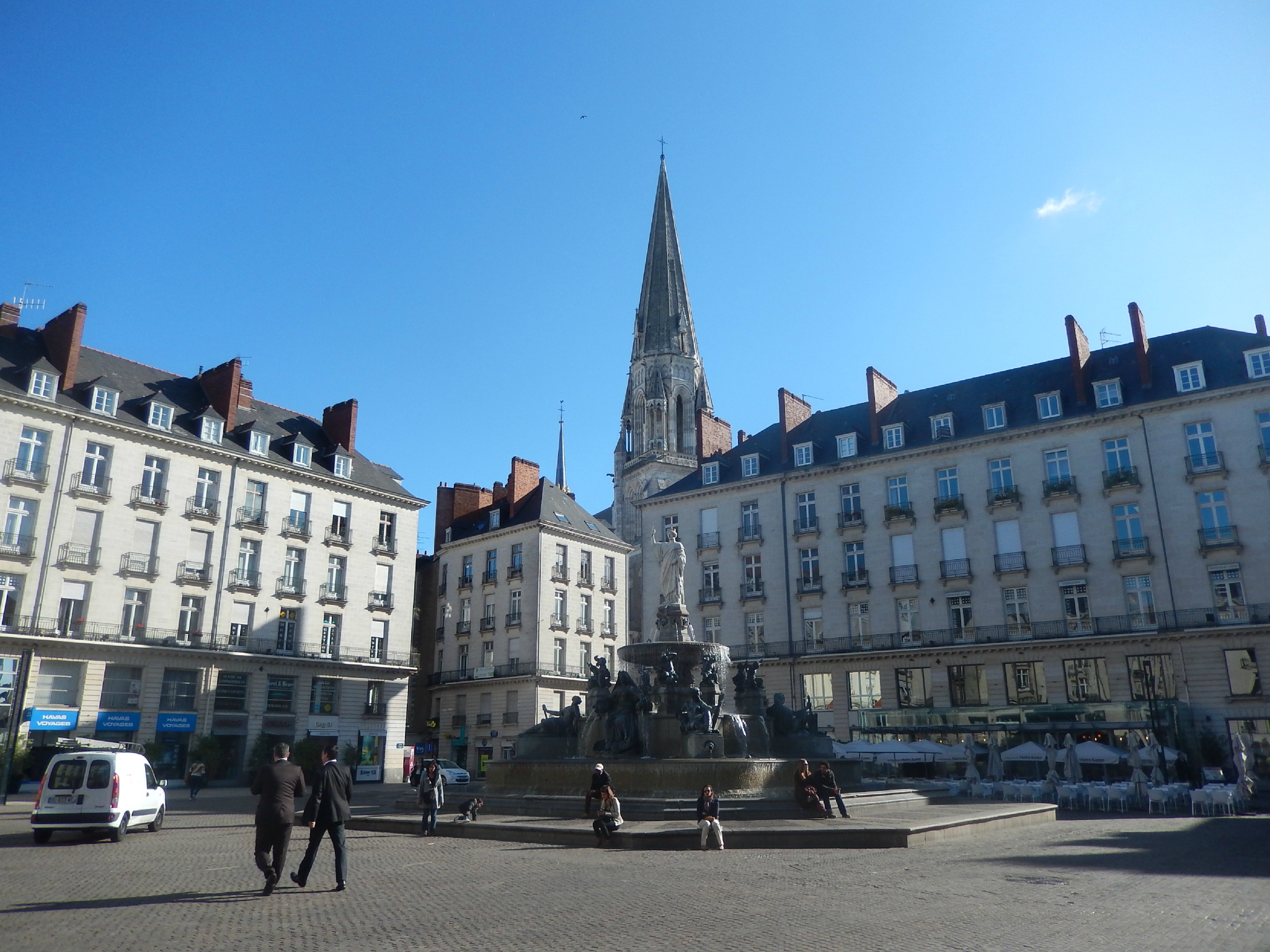 Ciel bleu à Nantes