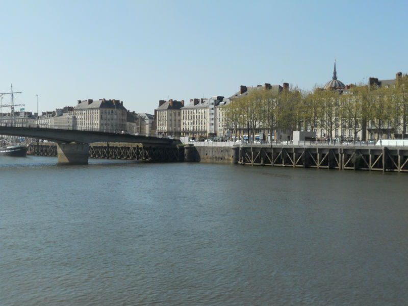 La Loire, le long des quais de Nantes