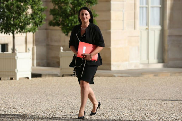 Sylvia Pinel à l'entrée du conseil des ministres