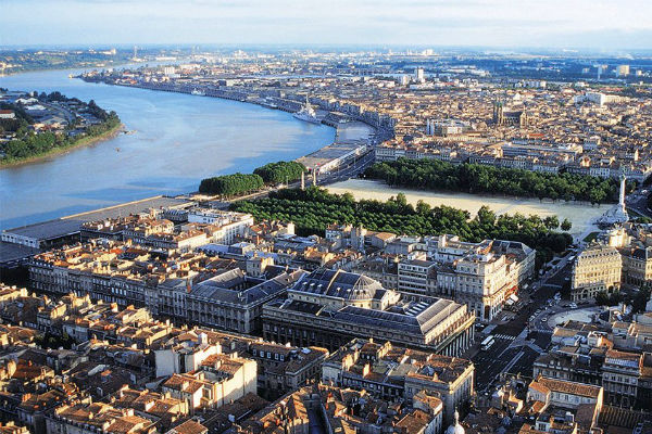 Vue de Bordeaux et de la Gironde