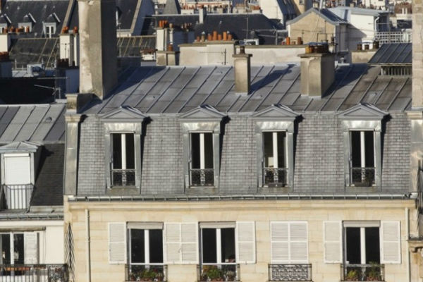 Immeubles de Paris avec leurs toits en zinc