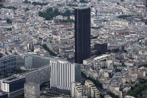 La tour Montparnasse se met à neuf